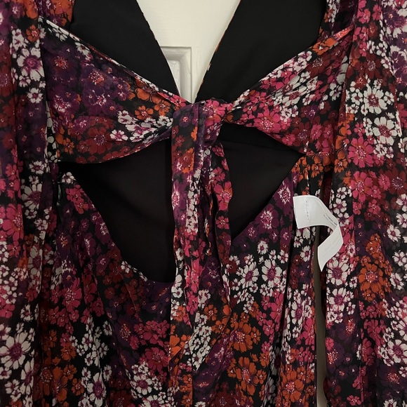NWT FAME AND PARTNERS BEAUTIFUL FLORAL DRESS IN A PERFECT FALL COLOR-WAY - Picture 6 of 11